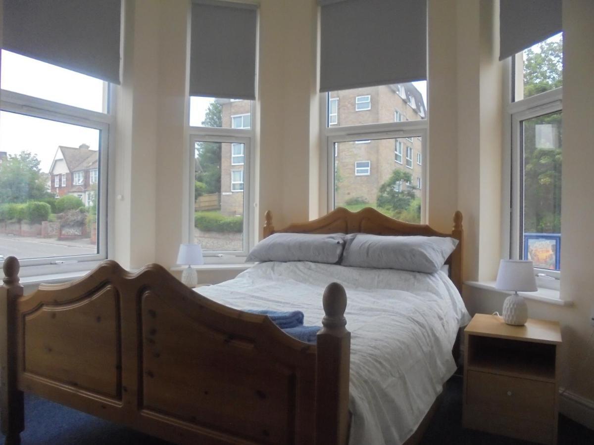 Kali Mera Eastbourne Bagian luar foto